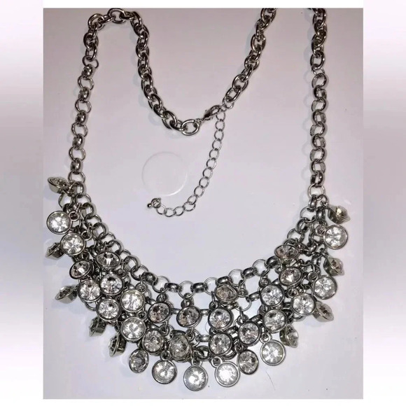 VINTAGE MULTI LAYER BEZEL SET SILVERTONE RHINESTONE BIB NECKLACE/BANGLE SET - Picture 5 of 15